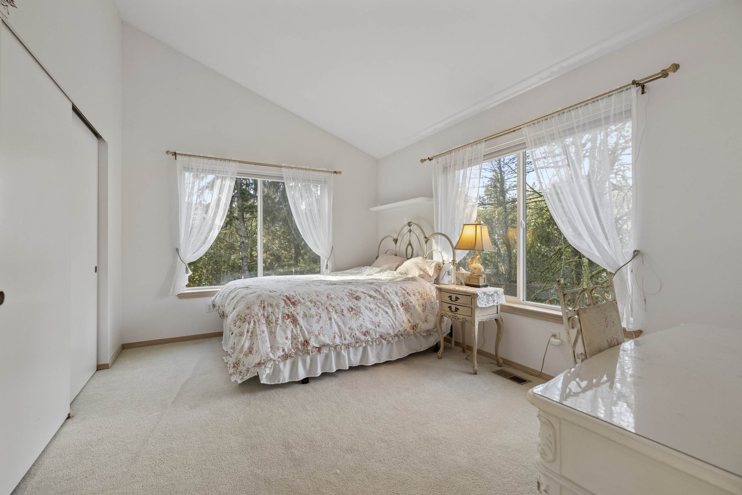 22068 McMurray Shore Drive, Mount Vernon, WA 98274