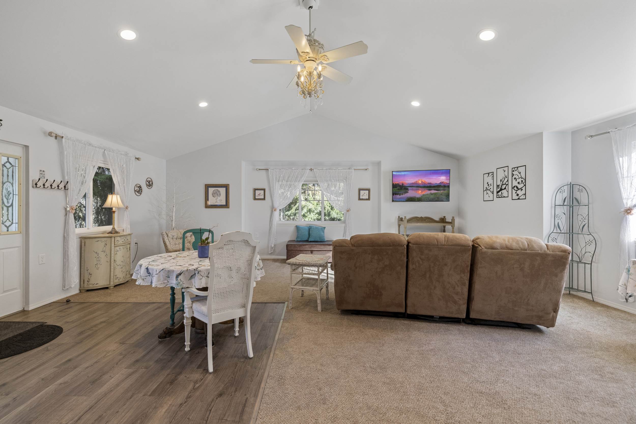 22068 McMurray Shore Drive, Mount Vernon, WA 98274