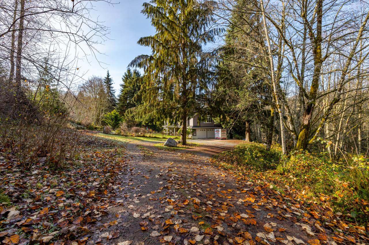 22068 McMurray Shore Drive, Mount Vernon, WA 98274