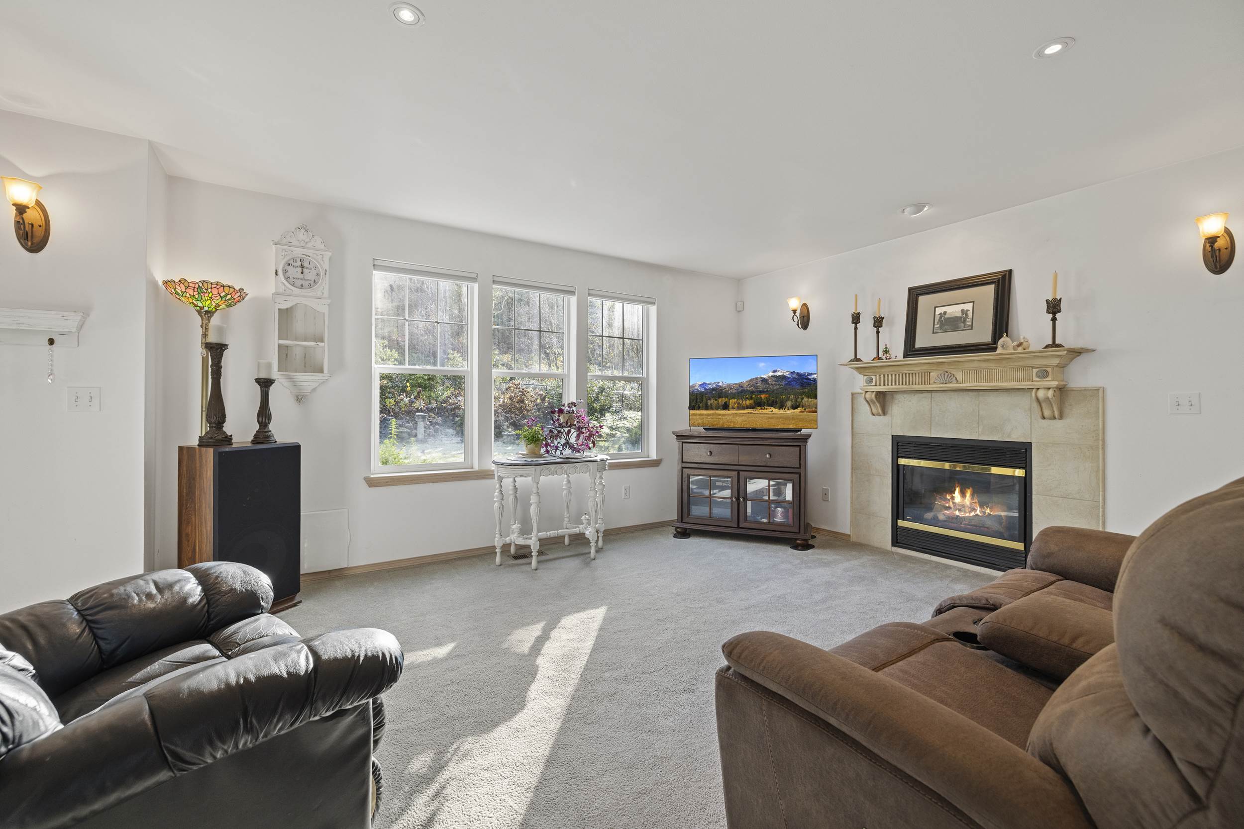 22068 McMurray Shore Drive, Mount Vernon, WA 98274