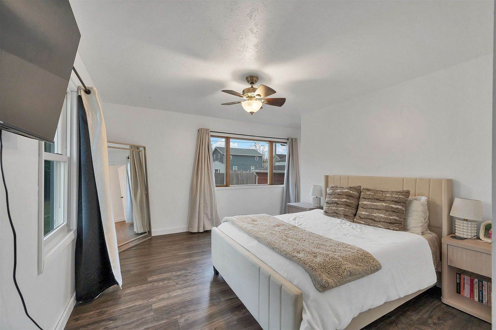 915 Colonial Avenue, Green Bay, WI 54304