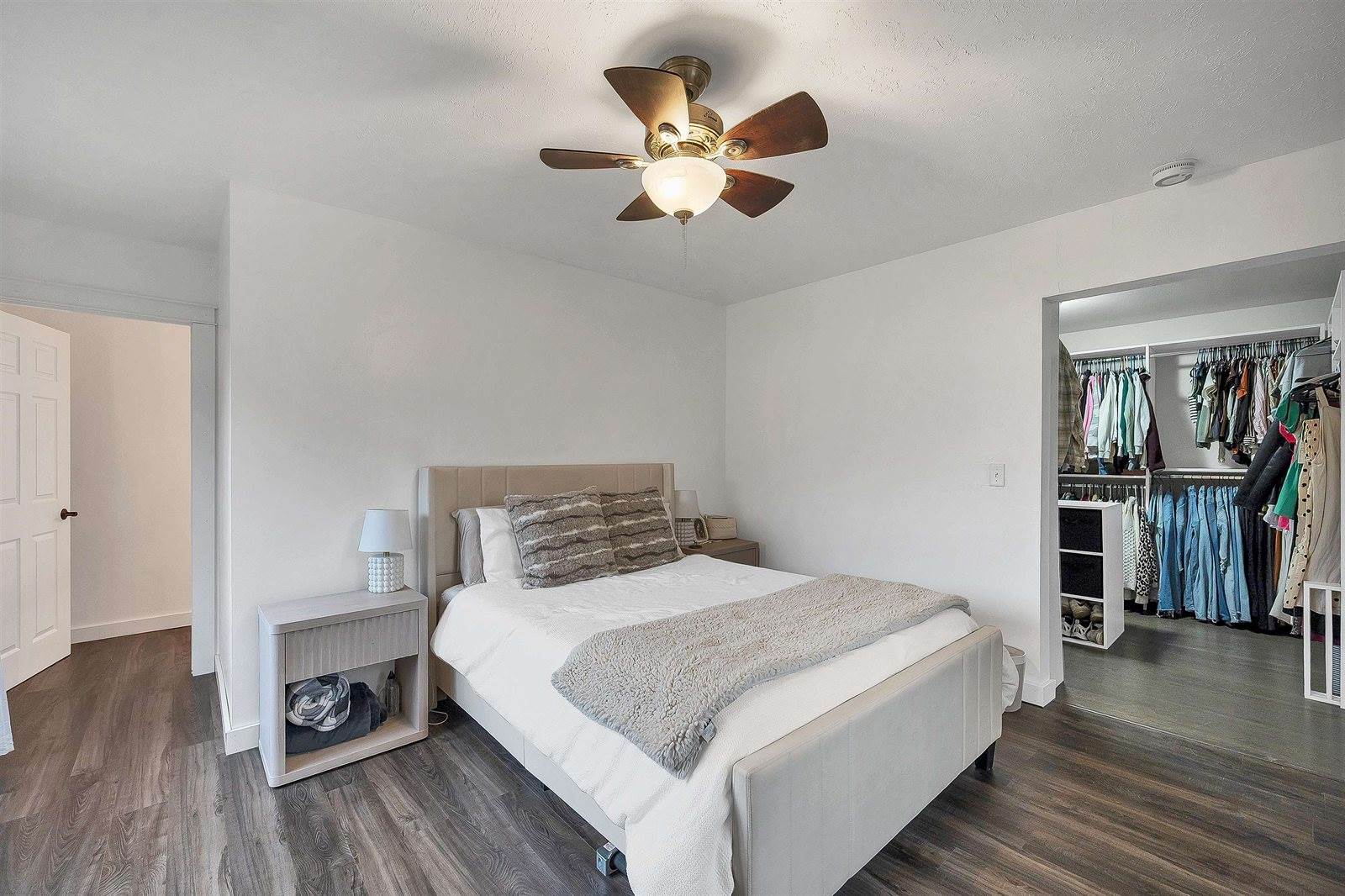 915 Colonial Avenue, Green Bay, WI 54304