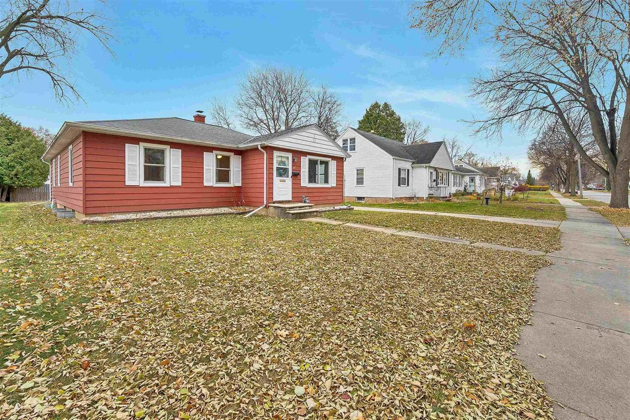 915 Colonial Avenue, Green Bay, WI 54304
