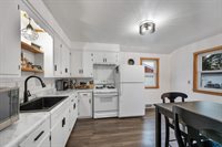 915 Colonial Avenue, Green Bay, WI 54304