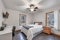 915 Colonial Avenue, Green Bay, WI 54304