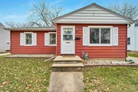 915 Colonial Avenue, Green Bay, WI 54304