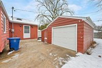 915 Colonial Avenue, Green Bay, WI 54304