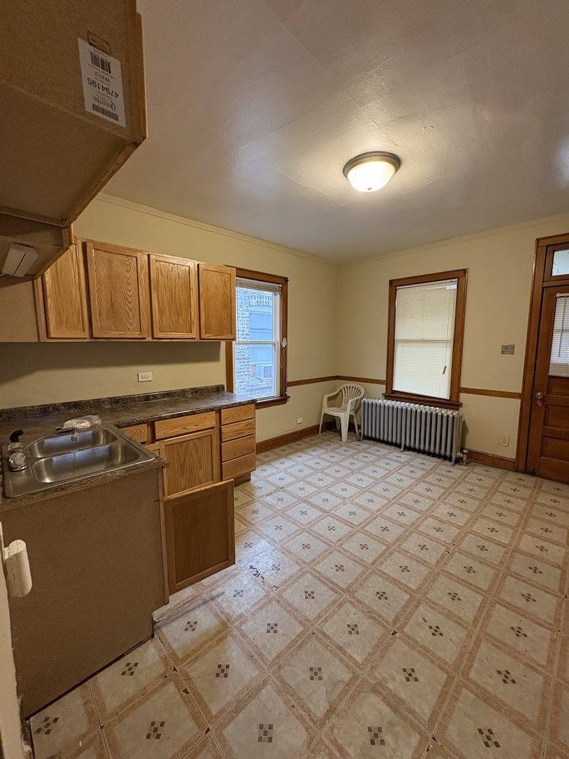 7036 South Artesian Avenue, Chicago, IL 60629