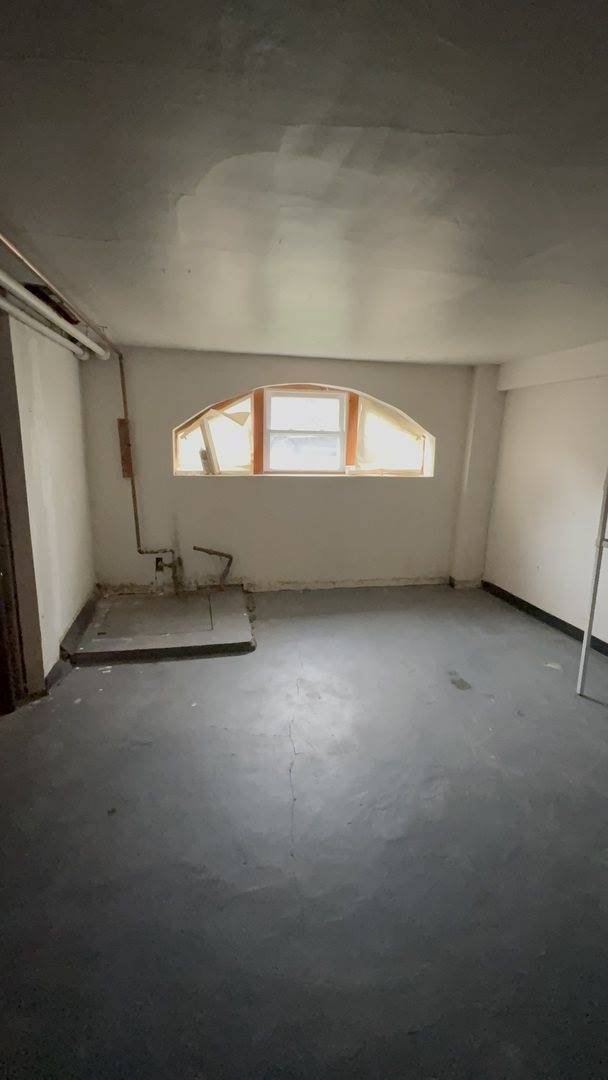 7036 South Artesian Avenue, Chicago, IL 60629
