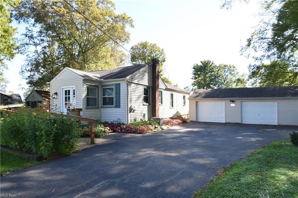 5589 E. Middletown Rd, New Middletown, OH 44442