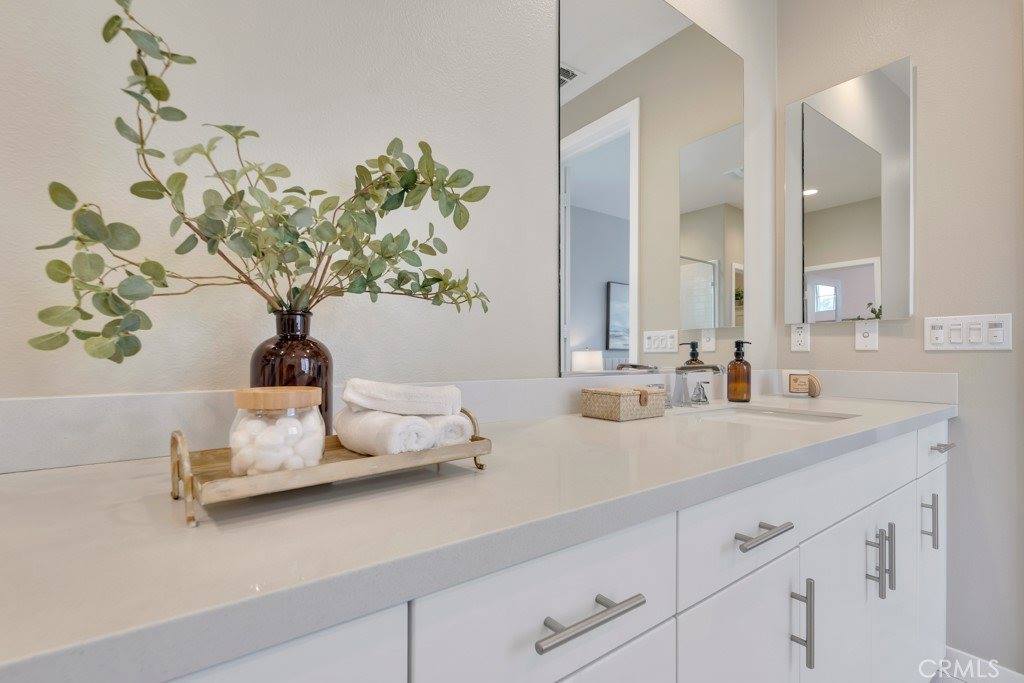 18348 Cachet, Canyon Country, CA 91350