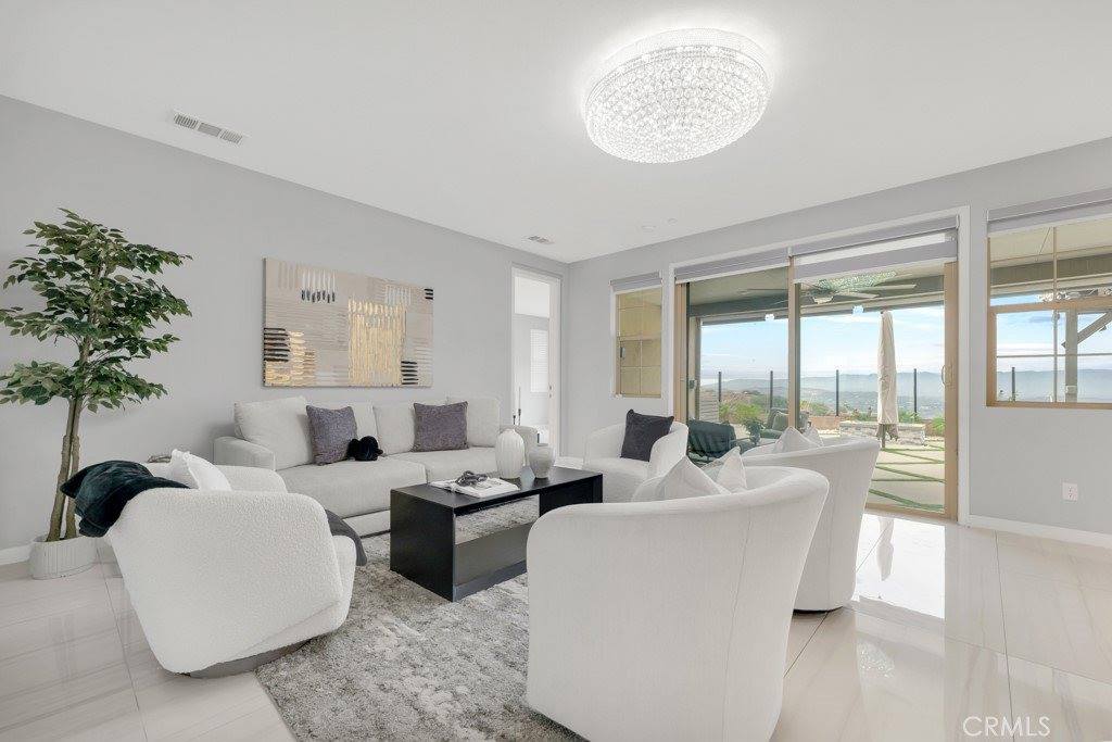 18348 Cachet, Canyon Country, CA 91350