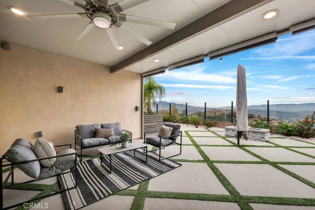 18348 Cachet, Canyon Country, CA 91350