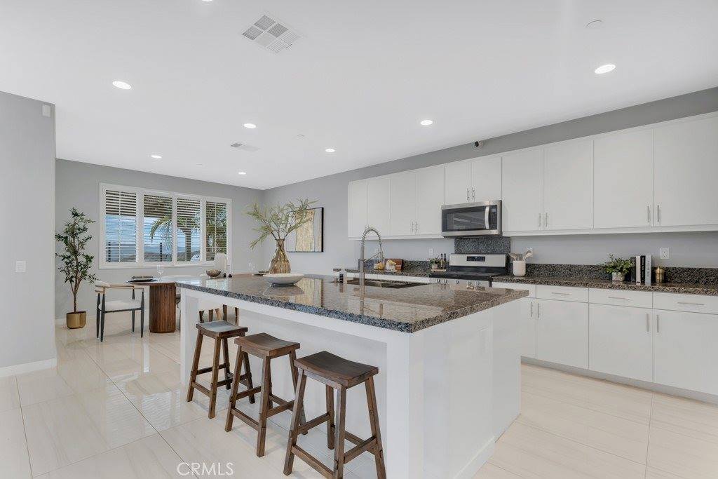 18348 Cachet, Canyon Country, CA 91350