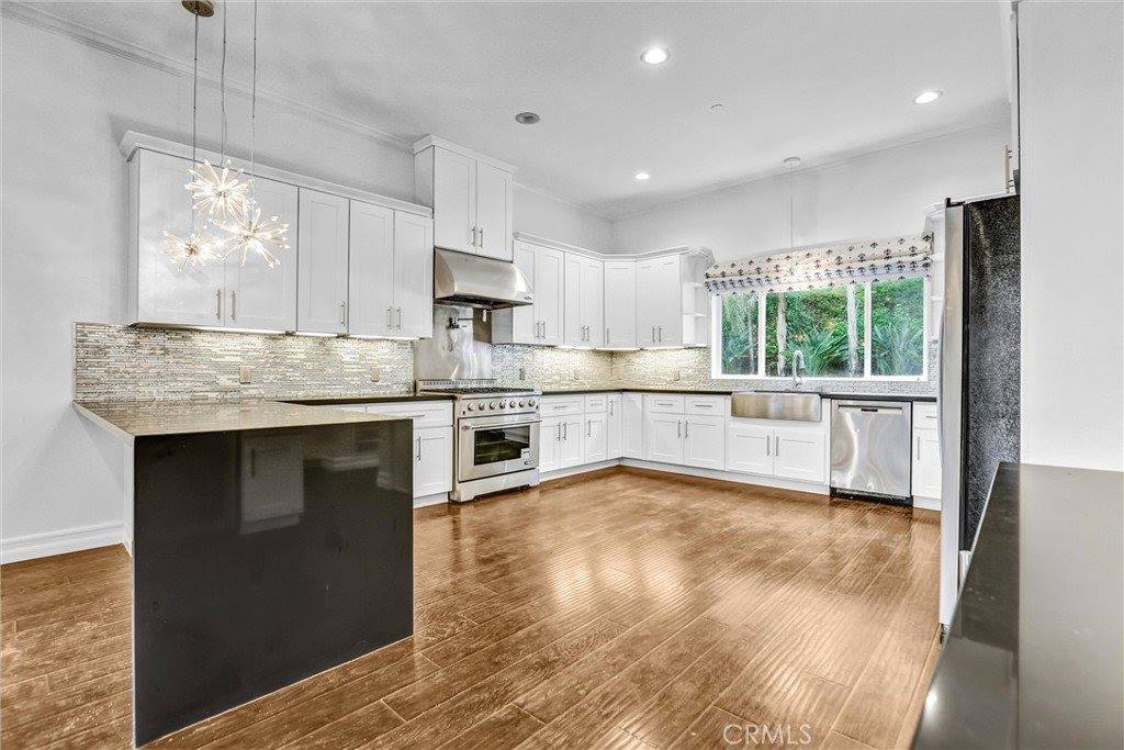 22202 Avenue San Luis, Woodland Hills, CA 91364