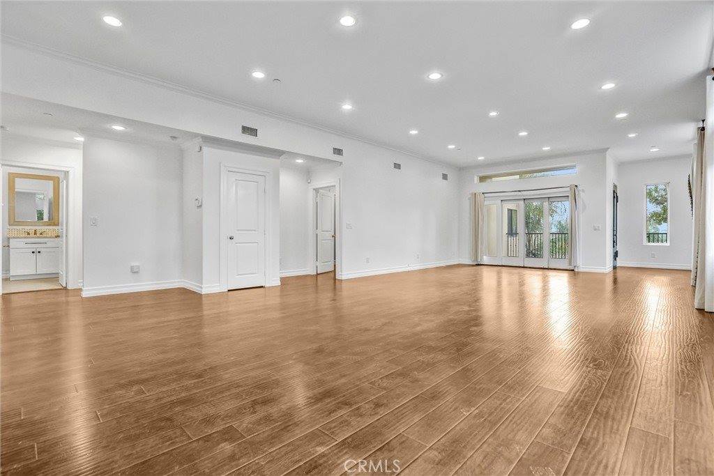 22202 Avenue San Luis, Woodland Hills, CA 91364