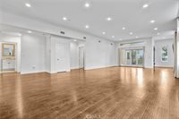 22202 Avenue San Luis, Woodland Hills, CA 91364