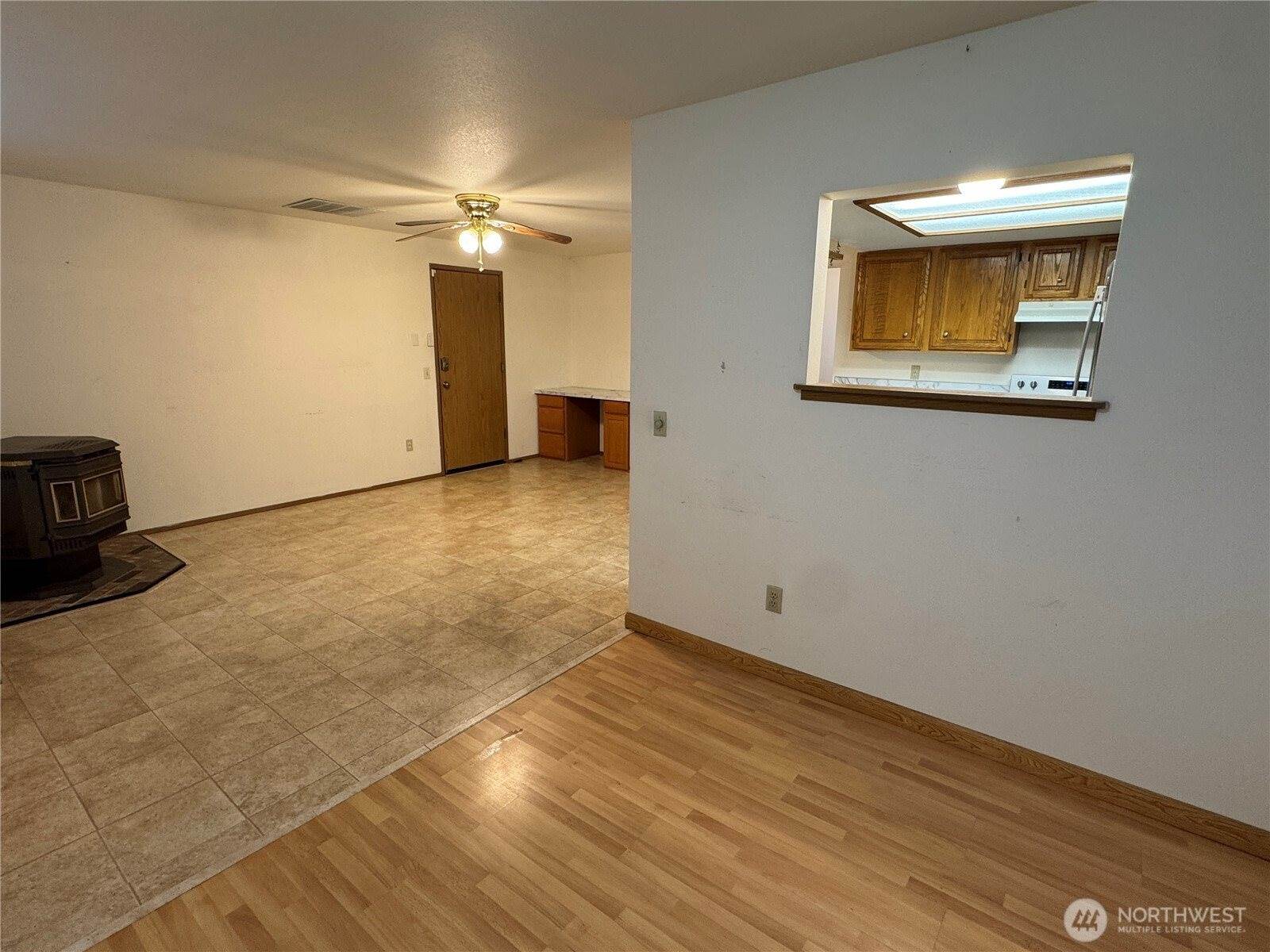 8220 Lake Forest Drive SE, Lacey, WA 98503