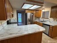 8220 Lake Forest Drive SE, Lacey, WA 98503