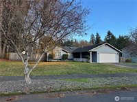 8220 Lake Forest Drive SE, Lacey, WA 98503