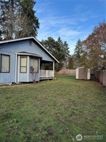 8220 Lake Forest Drive SE, Lacey, WA 98503