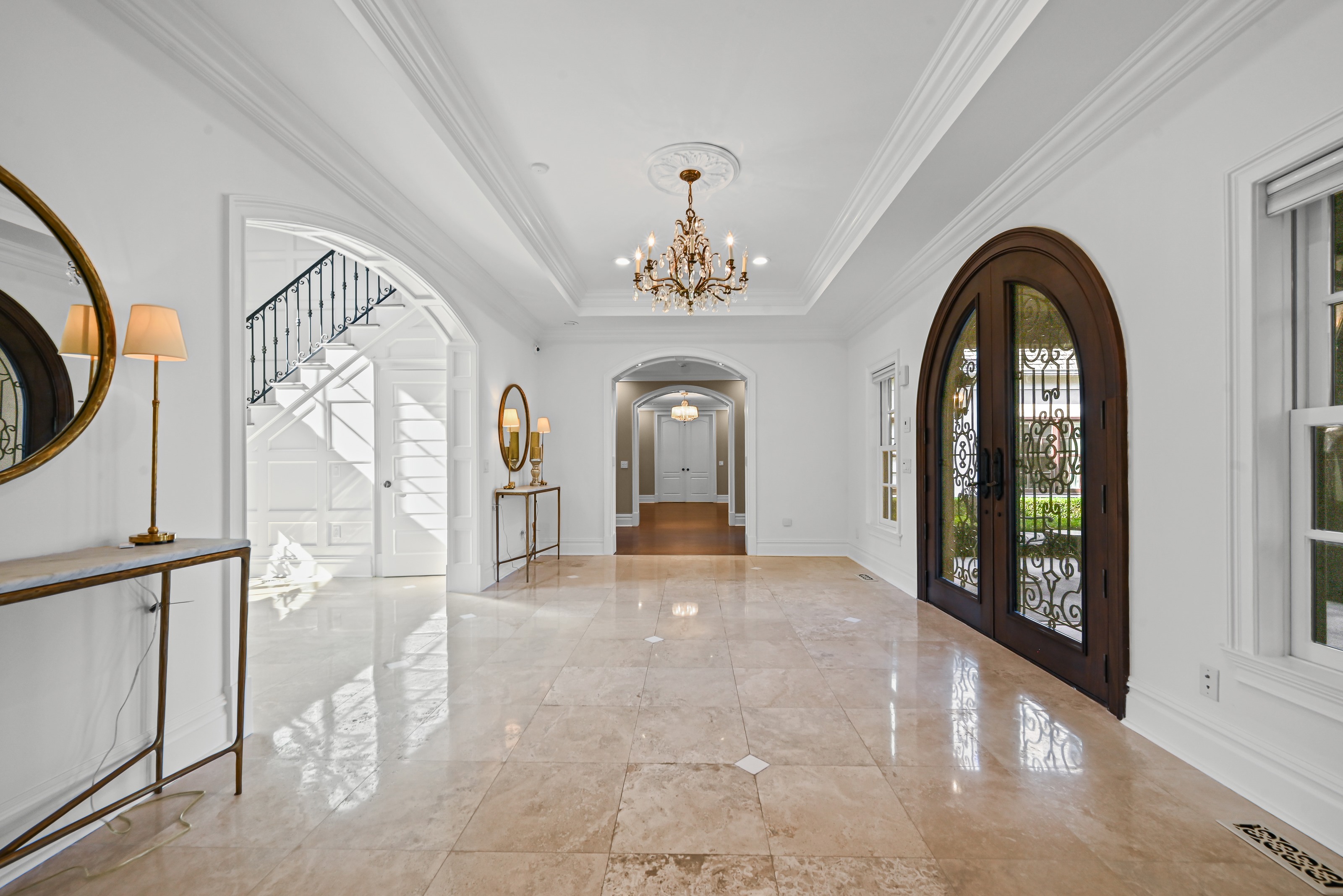 15 High Ridge Lane, Oyster Bay, NY 11560