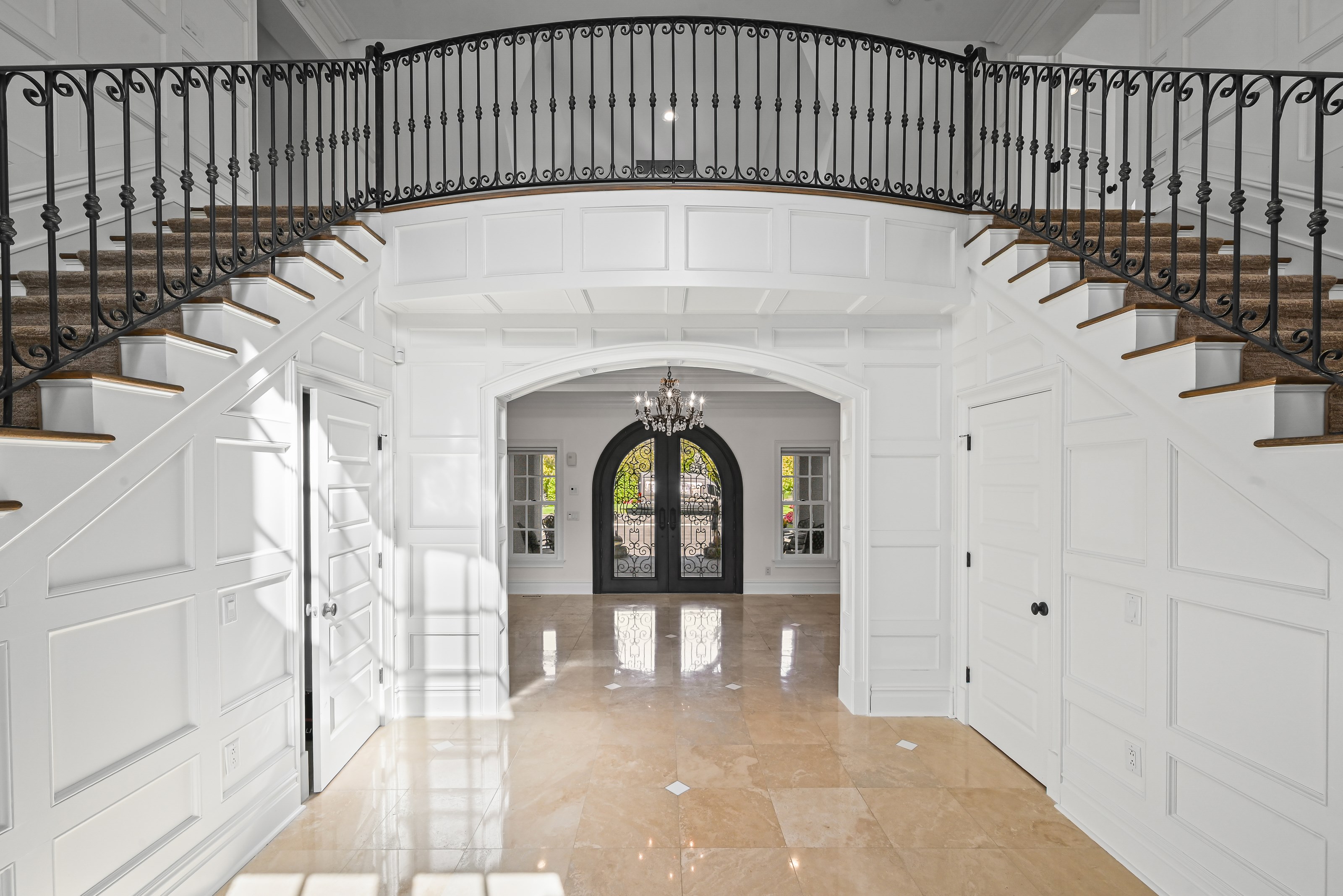 15 High Ridge Lane, Oyster Bay, NY 11560