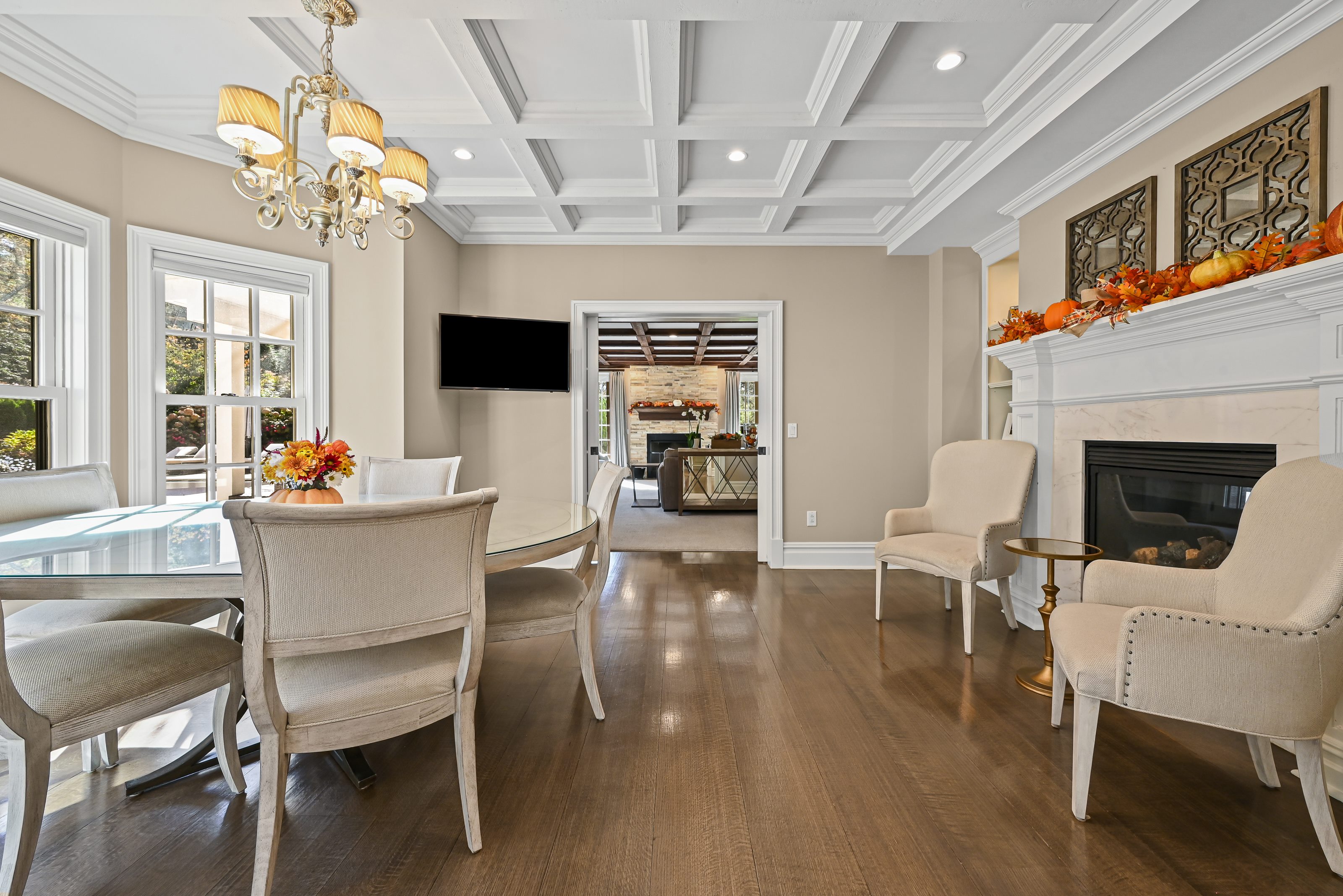 15 High Ridge Lane, Oyster Bay, NY 11560