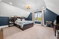 15 High Ridge Lane, Oyster Bay, NY 11560