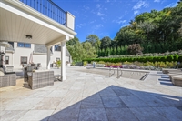 15 High Ridge Lane, Oyster Bay, NY 11560