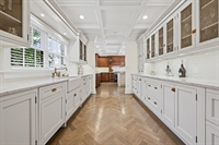 15 High Ridge Lane, Oyster Bay, NY 11560