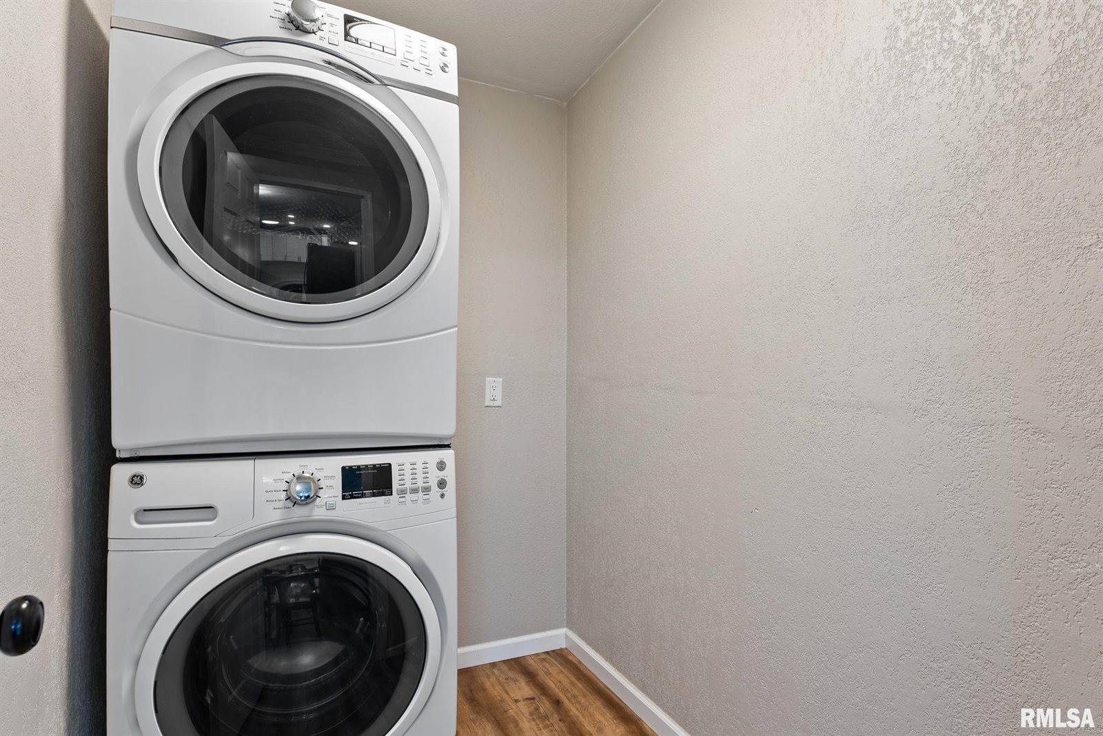 5924 Dayton Corner B Street, Colona, IL 61241