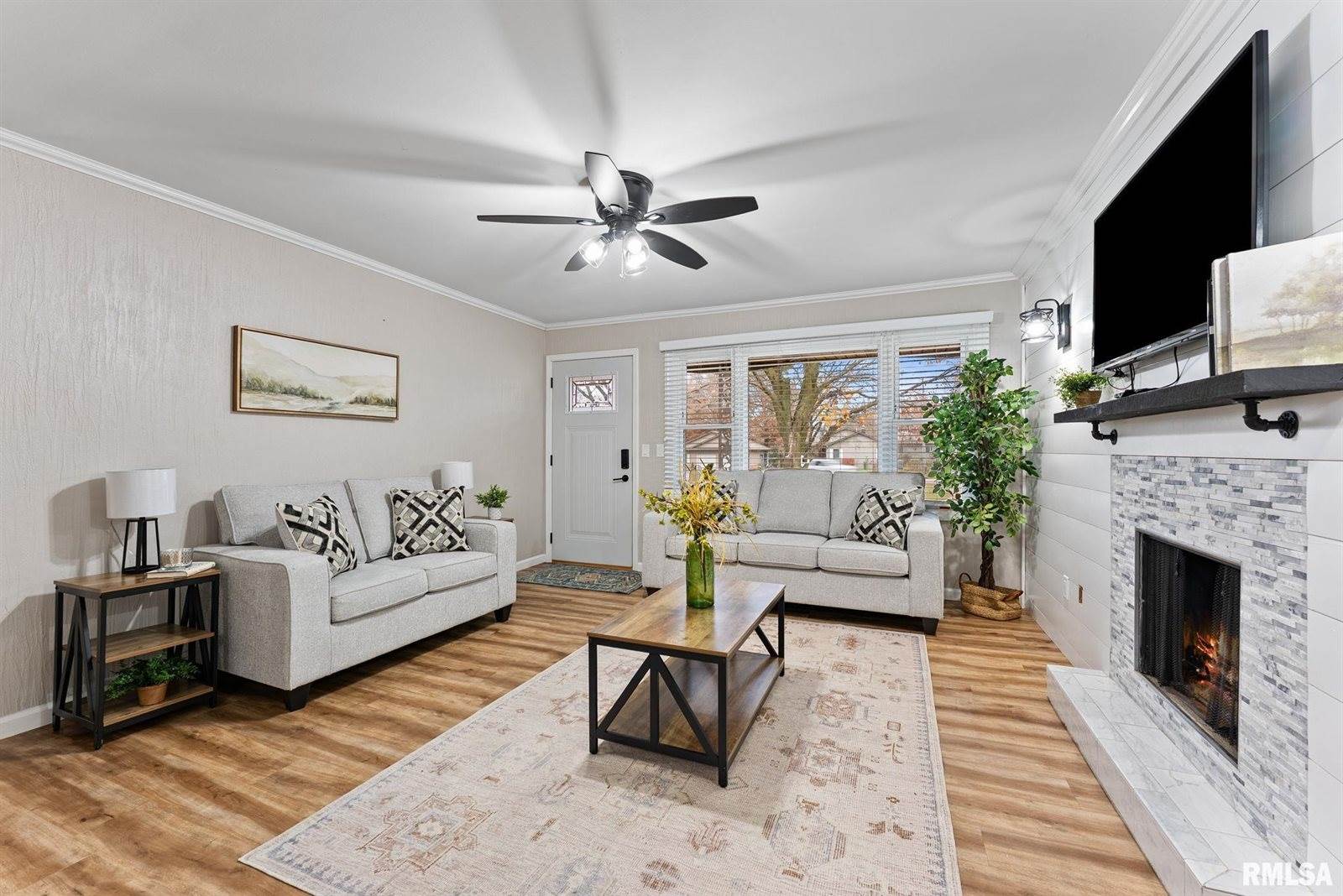 5924 Dayton Corner B Street, Colona, IL 61241