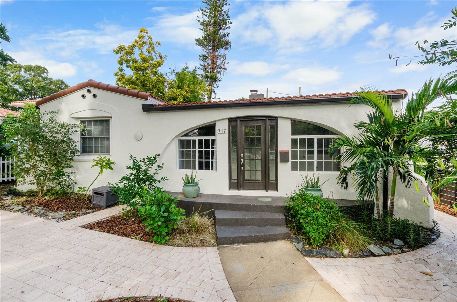 717 19TH Avenue North, Saint Petersburg, FL 33704
