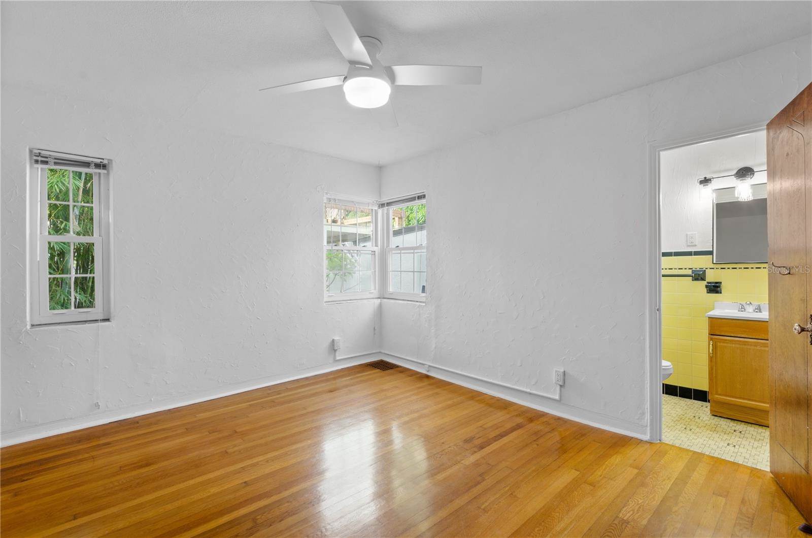 717 19TH Avenue North, Saint Petersburg, FL 33704