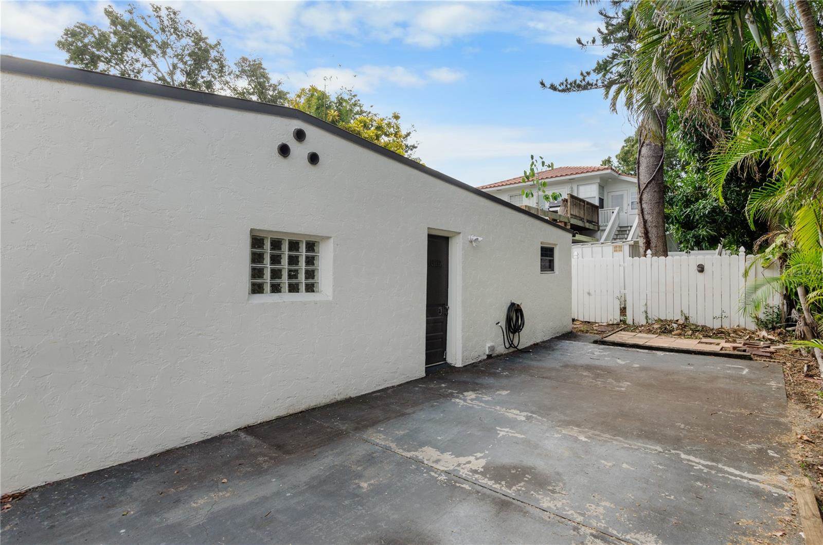 717 19TH Avenue North, Saint Petersburg, FL 33704