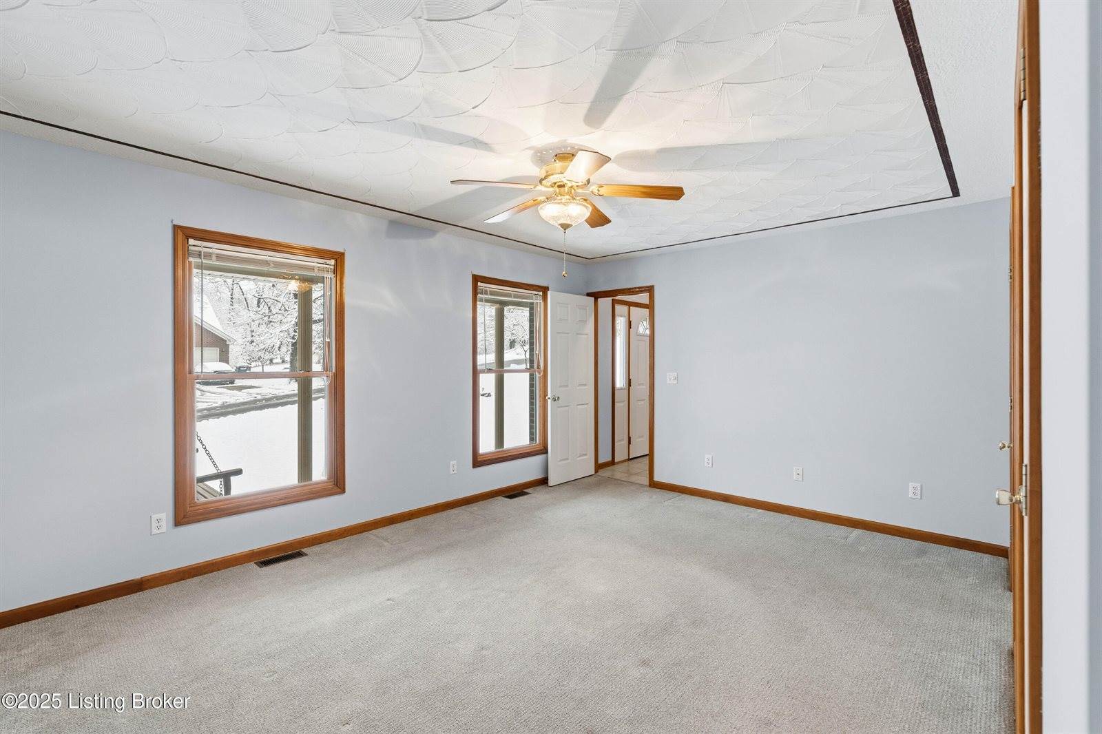 17 Bittersweet Pl, Brandenburg, KY 40108