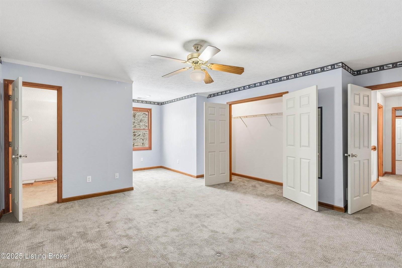 17 Bittersweet Pl, Brandenburg, KY 40108