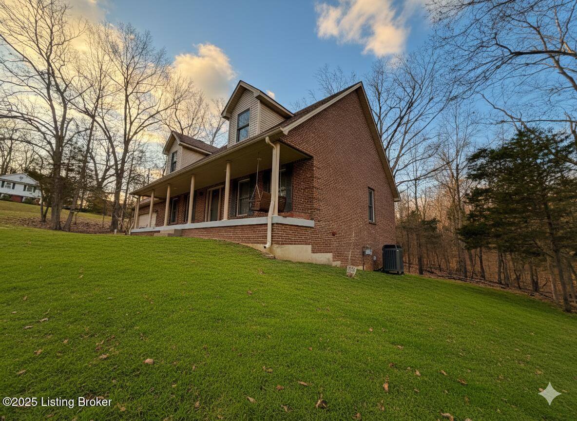 17 Bittersweet Pl, Brandenburg, KY 40108