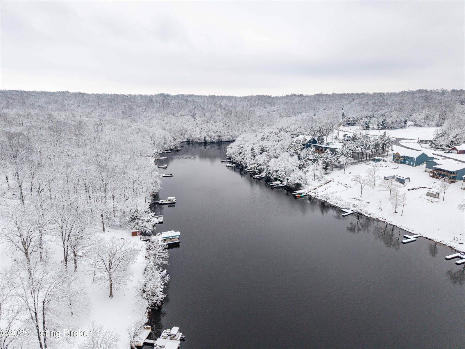 17 Bittersweet Pl, Brandenburg, KY 40108