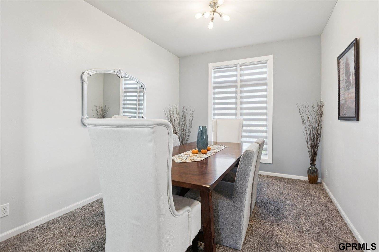 9610 South 28Th Avenue, Bellevue, NE 68147