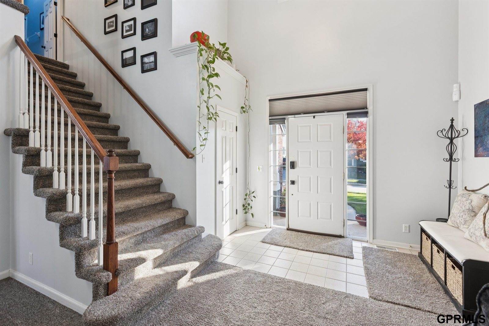 9610 South 28Th Avenue, Bellevue, NE 68147