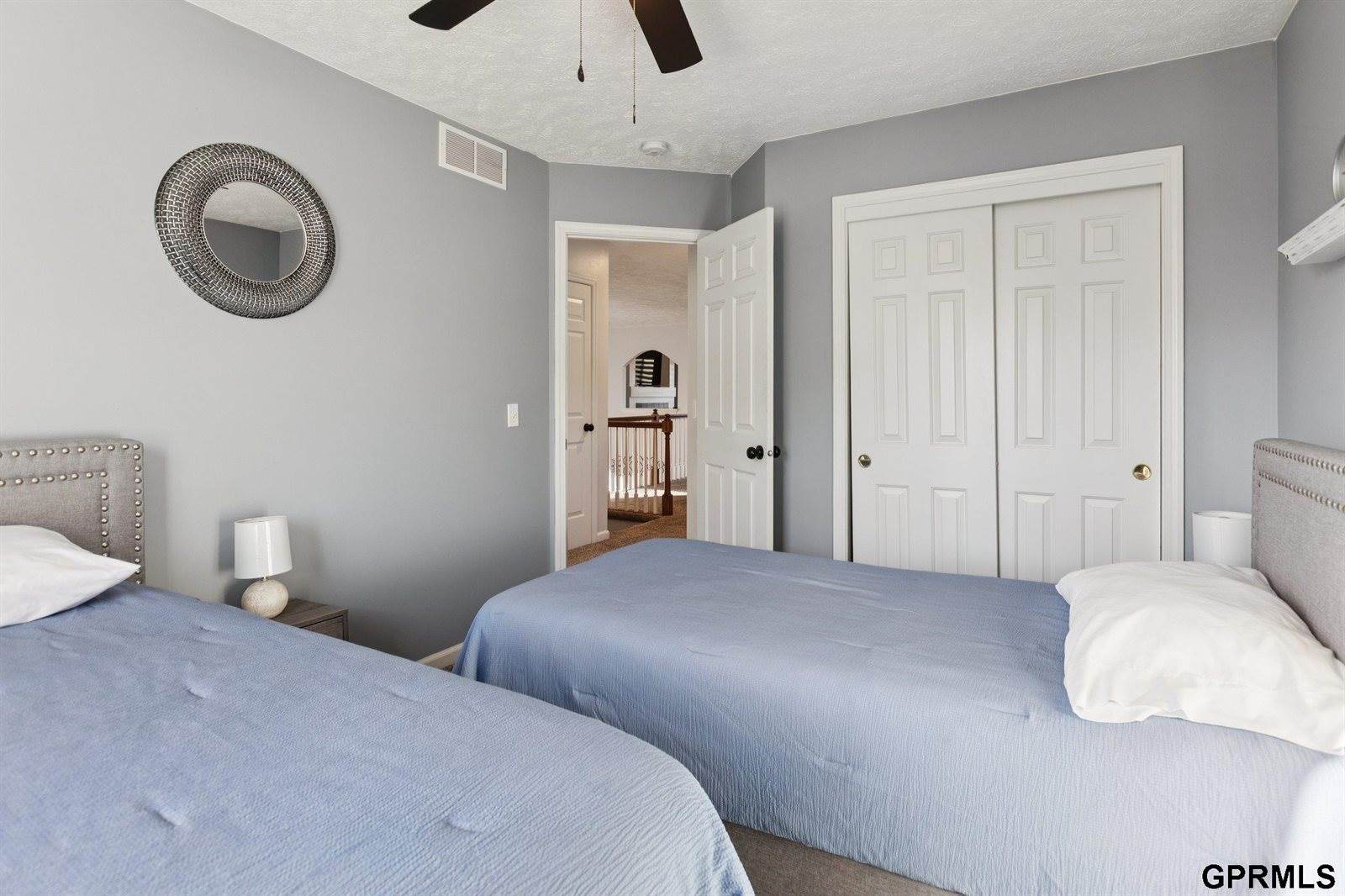 9610 South 28Th Avenue, Bellevue, NE 68147