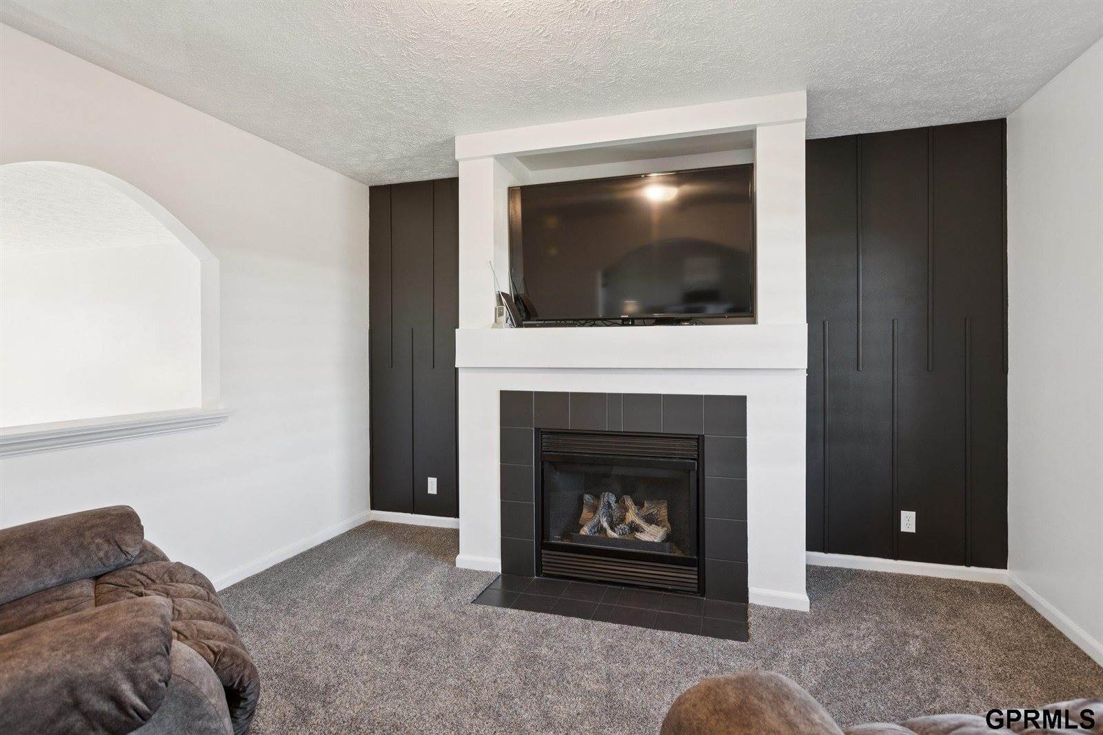 9610 South 28Th Avenue, Bellevue, NE 68147