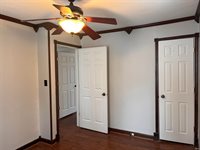 8808 W Cornbread Road, Yorktown, IN 47396