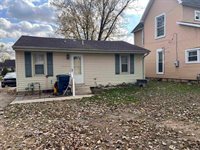 8808 W Cornbread Road, Yorktown, IN 47396