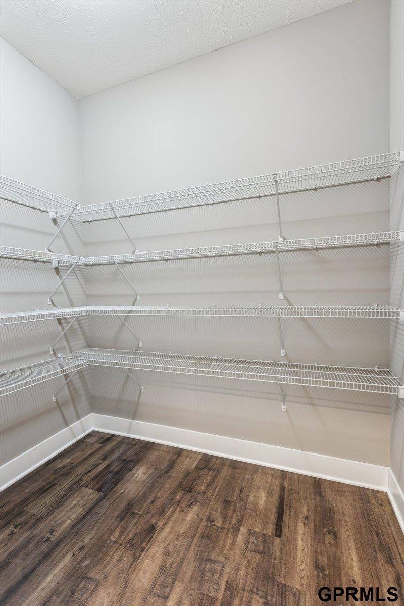 8230 Kilpatrick Parkway, Bennington, NE 68007