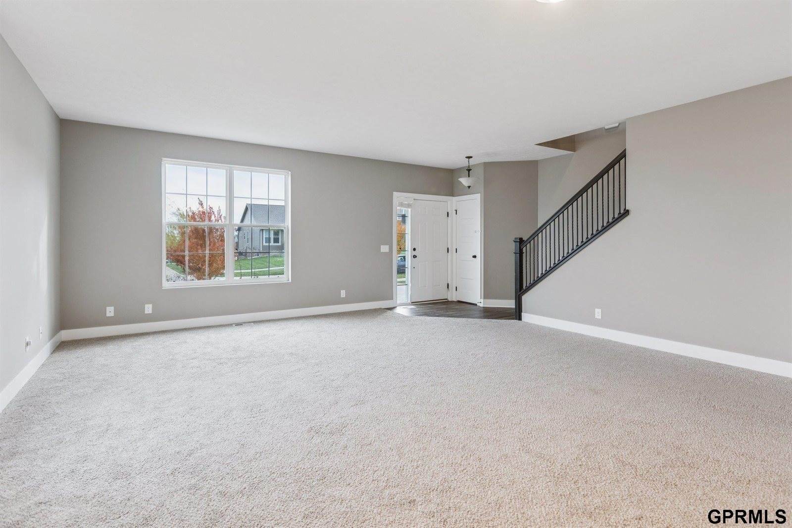 8230 Kilpatrick Parkway, Bennington, NE 68007