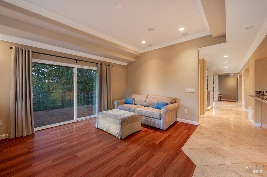 2531 Del Rosa Avenue, Santa Rosa, CA 95409