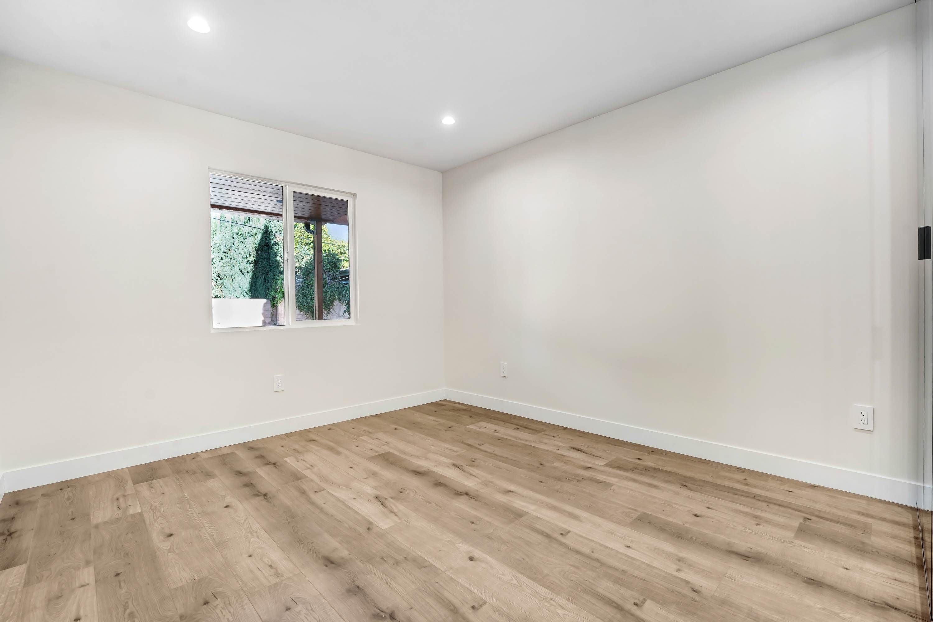 13433 Ebell St, Panorama City, CA 91402